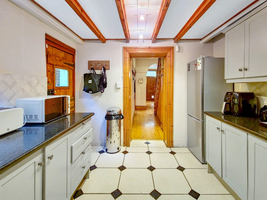 2 Bedroom Property for Sale in Green Point Western Cape